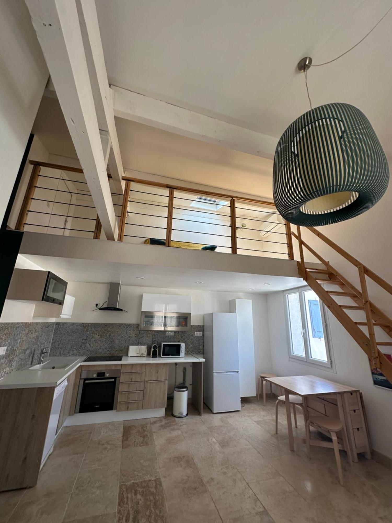 Appartement Avec Vue Sur L Eglise Des Saintes Exterior foto